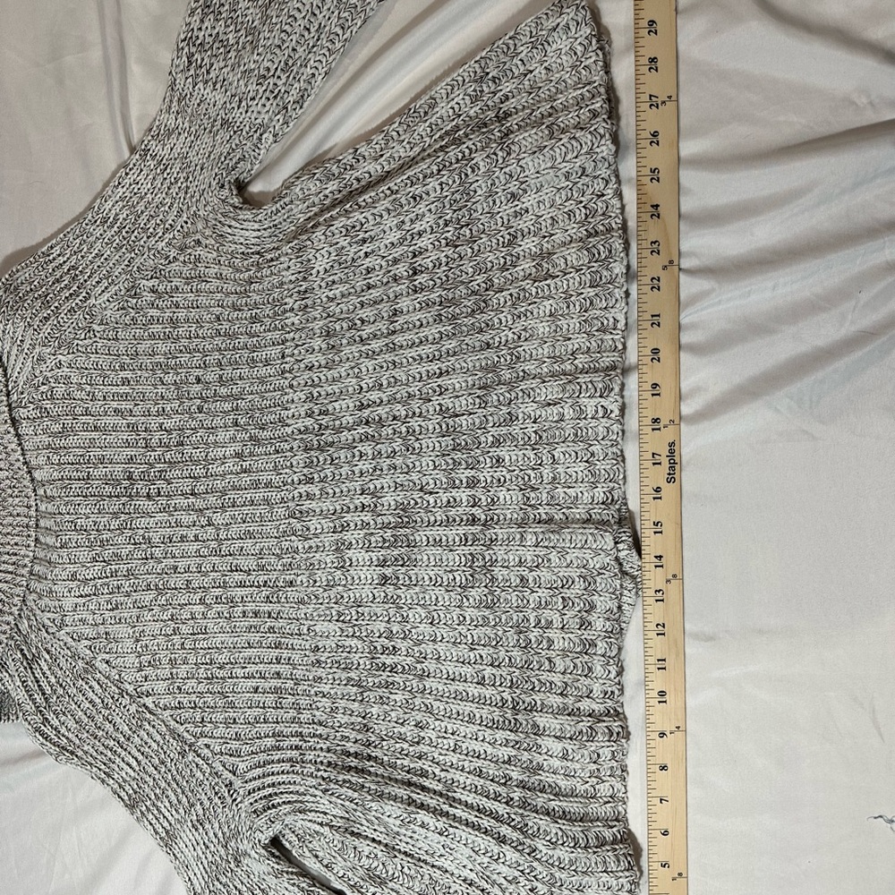 Cache  Buttoned Brown /White  Sweater Cape- Sophisticated Eye catching Style - Picture 15 of 16